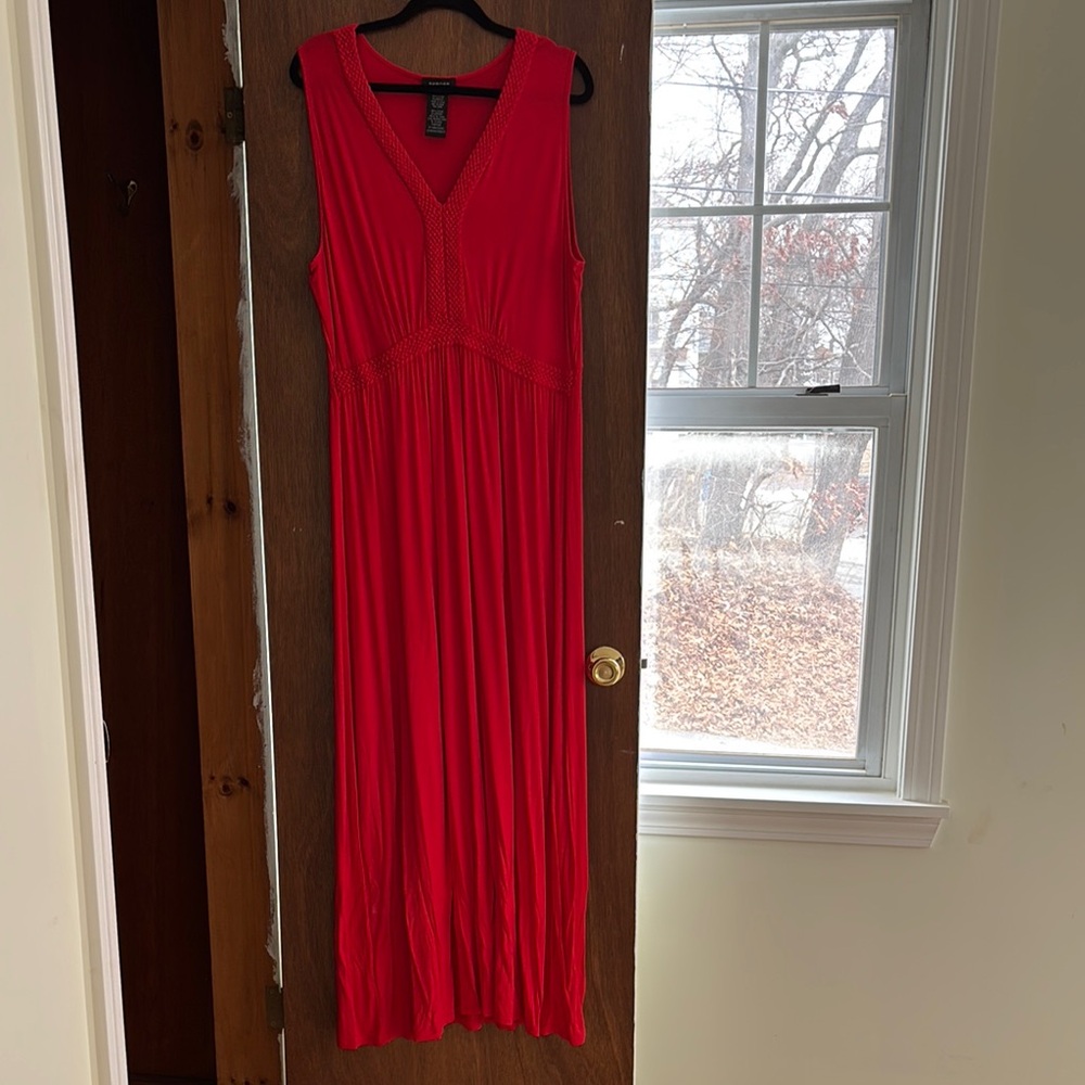 Spense Red Ruched Maxi Gown V-Neck Sleeveless